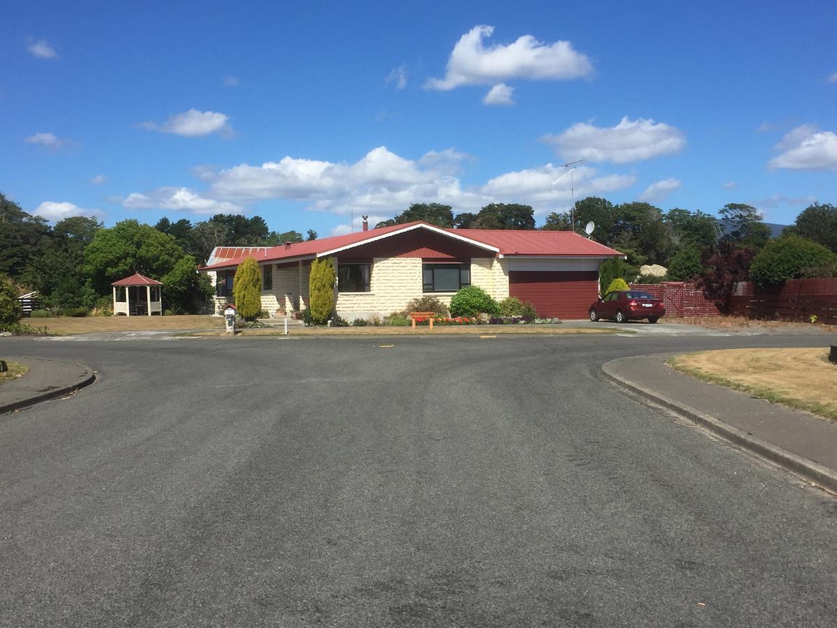 Ron And Tony'S Bed & Breakfast Tuatapere Εξωτερικό φωτογραφία